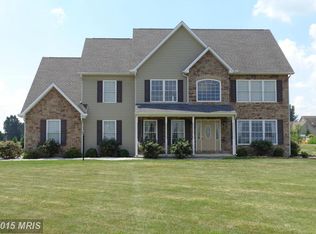 54 Jamestown Rd, Shippensburg, PA 17257