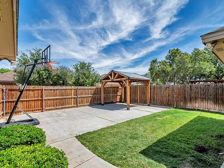 5908 Pedernales Dr — Photo 31
