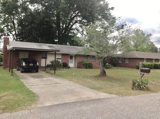 201 Lee St, Wetumpka, AL 36092