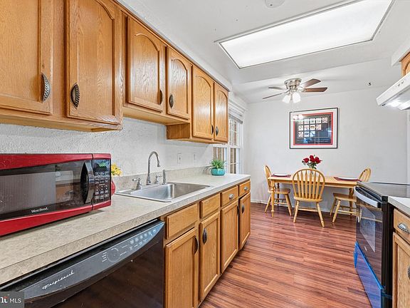 5th image of 5765 Heritage Hill Dr