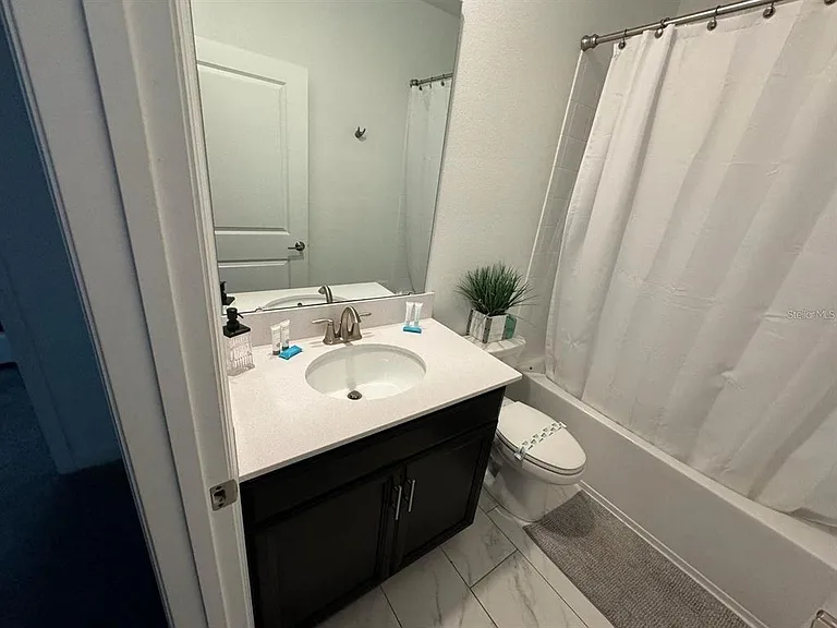 9235 Sommerset Hills Dr — Photo 17