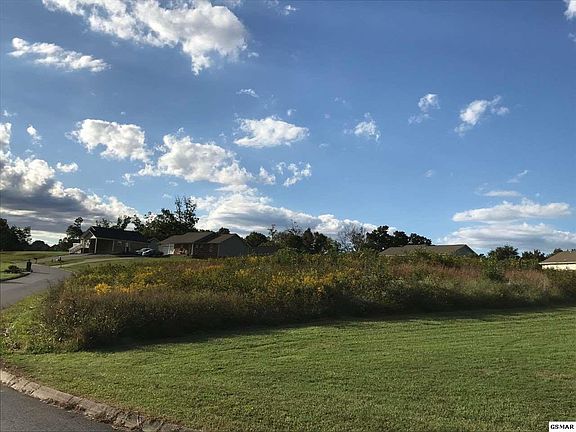4th image of 60 Quiet Oaks Way Lot 60