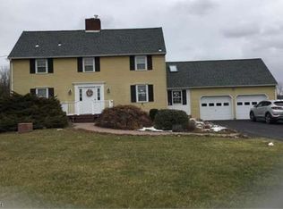 201 Old Clove Rd, Sussex, NJ 07461