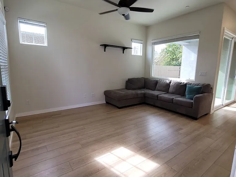 3311 Chickadee Ct — Photo 2