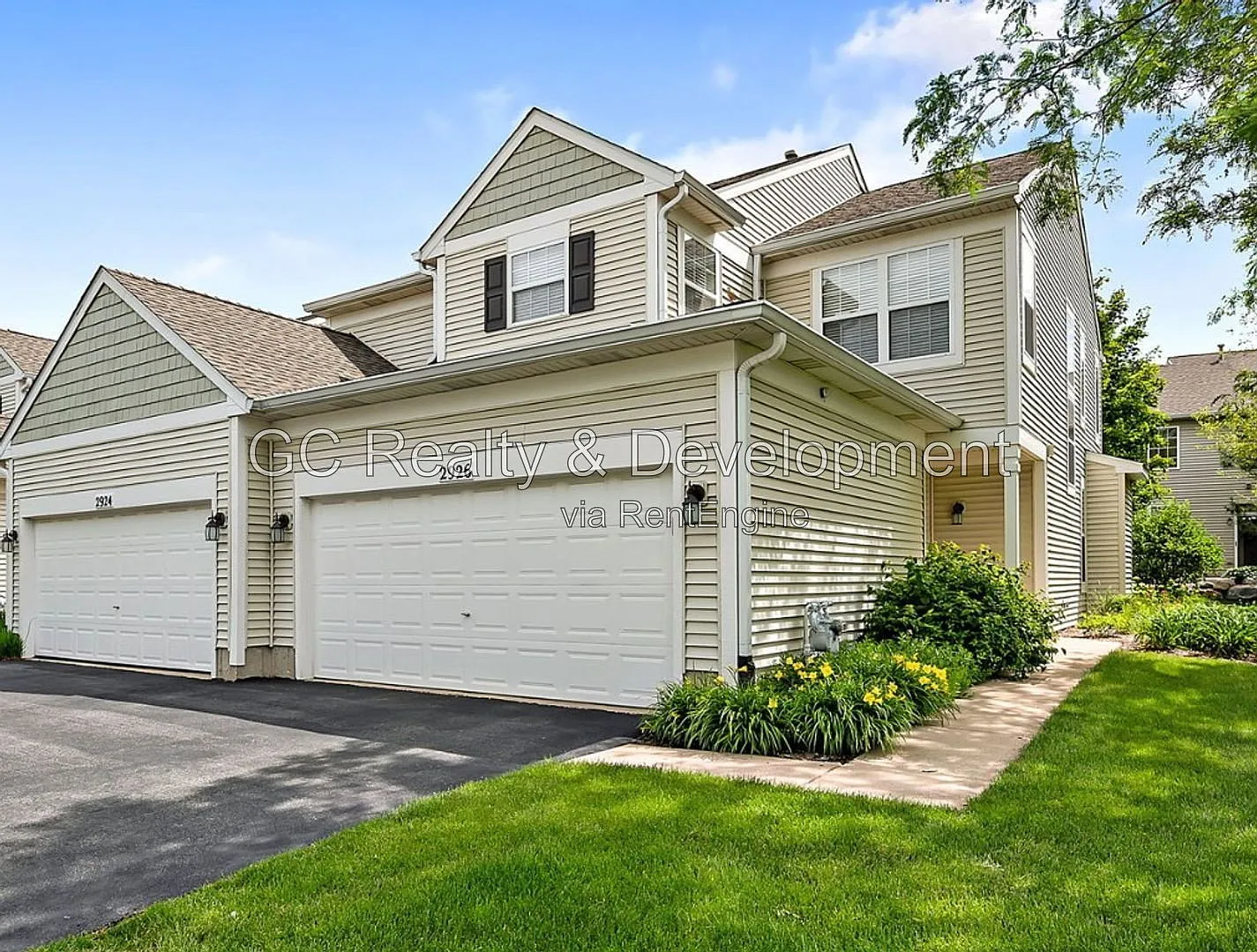 3 bed, 2.5 bath, 1395 sqft, $2,695 — Photo 1