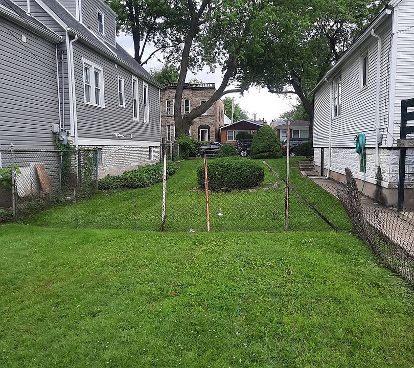 2nd image of 6031 S Elizabeth St