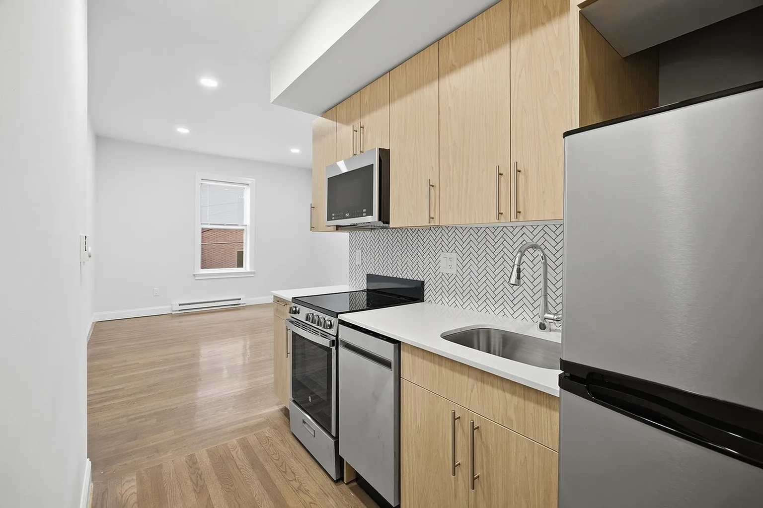 529 Beacon Street — Photo 3