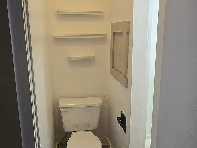223 Vassar Dr SE #A — Photo 8