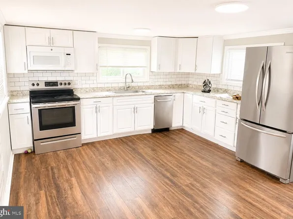 6505 Vert Dr, Elkridge, MD 21075