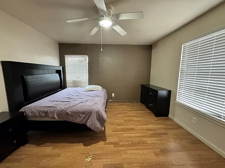 507 W Estes Ave #7 — Photo 9