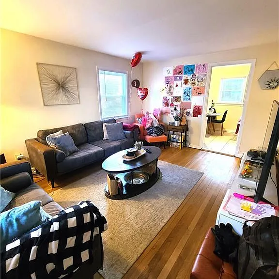 23 Coolidge Ave — Photo 4