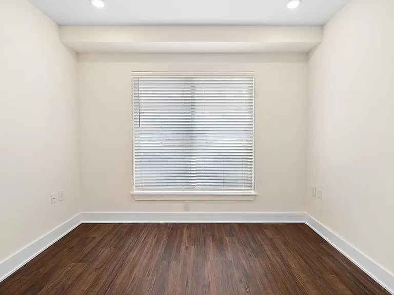 1148 N 2nd St #3H — Photo 2