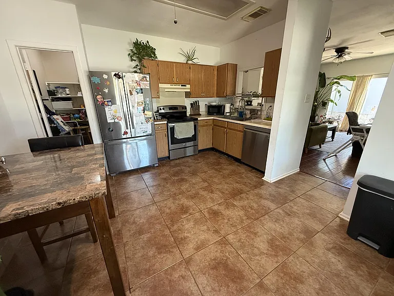 7435 Hunters Land — Photo 13