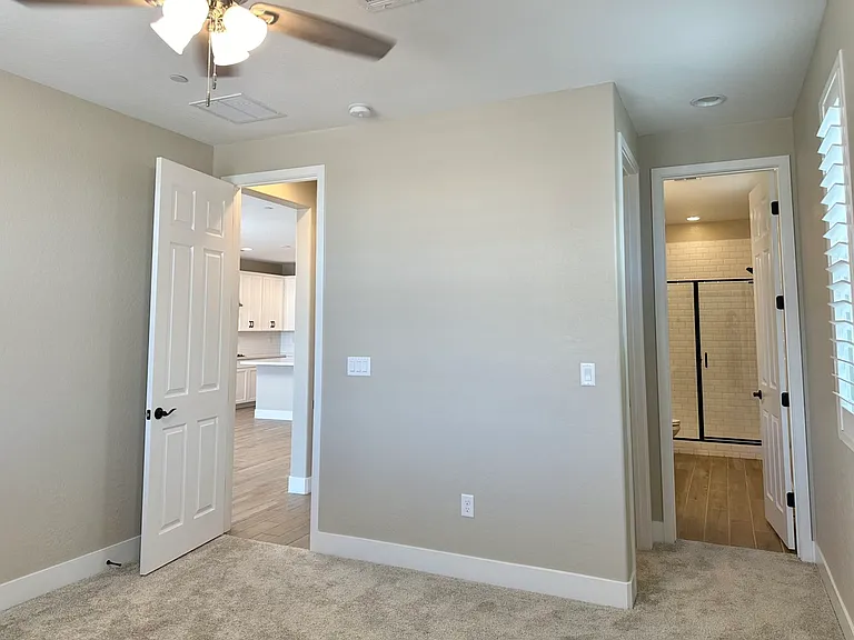 11825 Pandion Ave — Photo 9