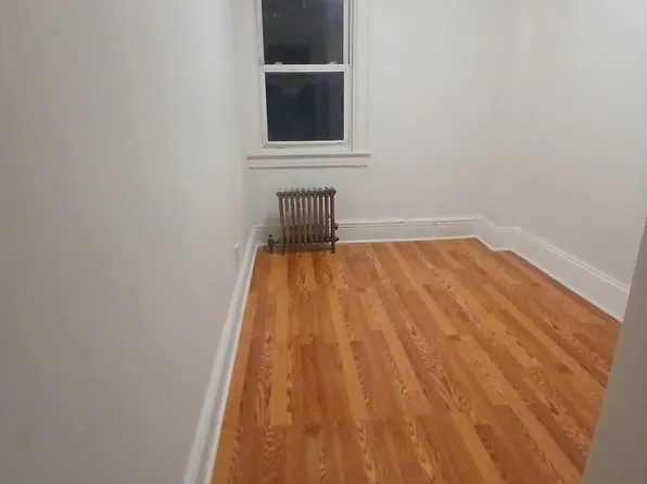 865 East 15th Street image 8 of 16