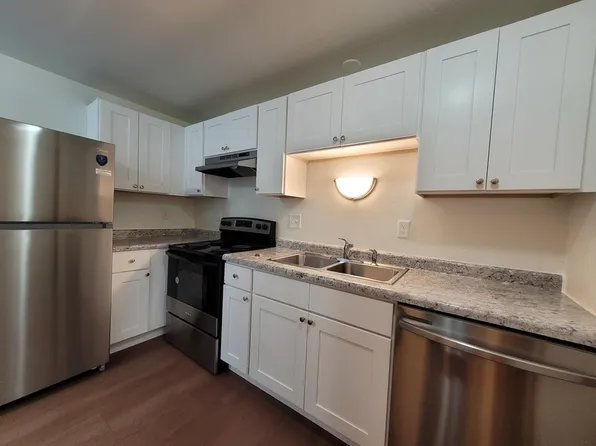 308 Leeland St APT 4, Green Bay, WI 54303