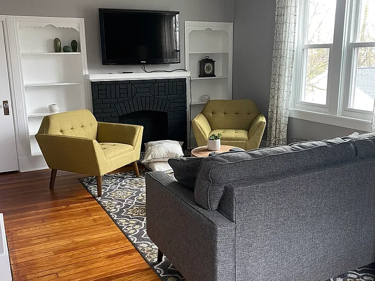 314 Linden Ave — Photo 2
