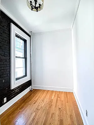 Rented by City Connections Realty | media 8