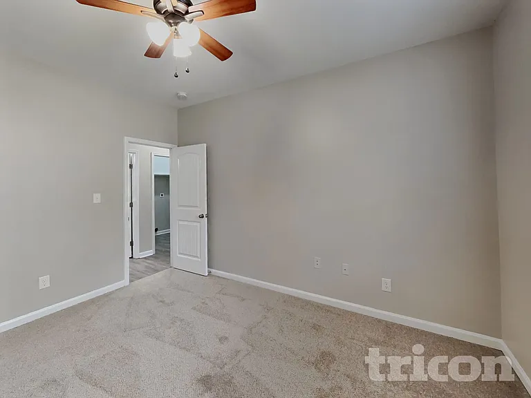 2403 King Malcolm Ln — Photo 12