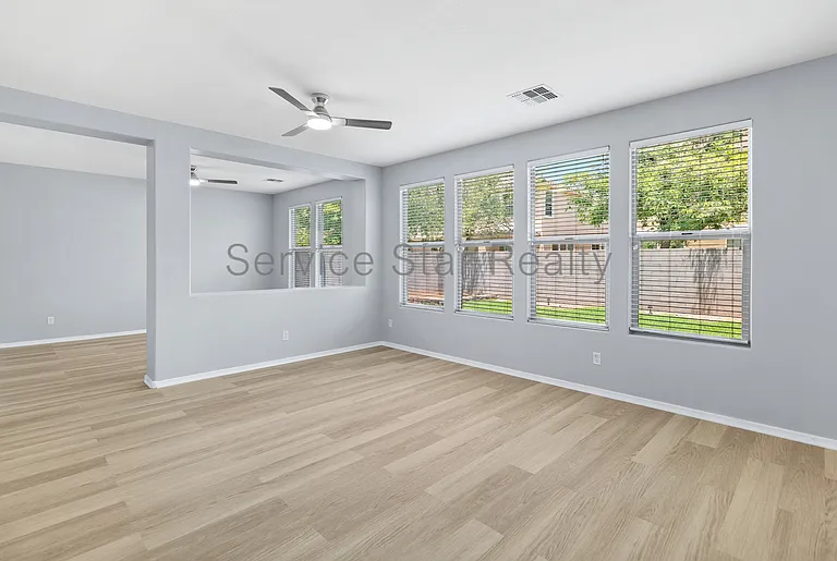 3448 E Merrill Ave — Photo 10