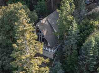 25183 Forest Lake Dr, Crestline, CA 92325