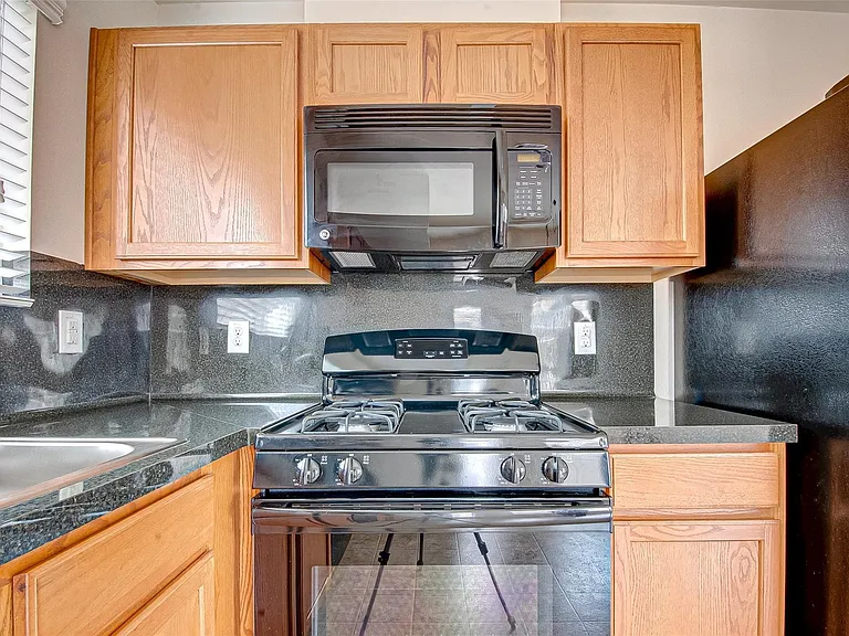1735 Nichole Woods Dr — Photo 10