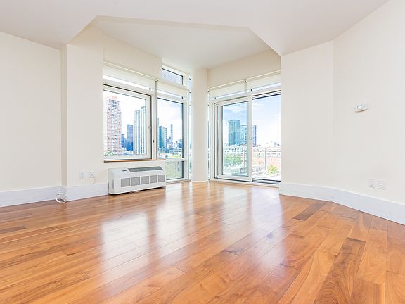 2nd image of 10-17 Jackson Ave #6FF