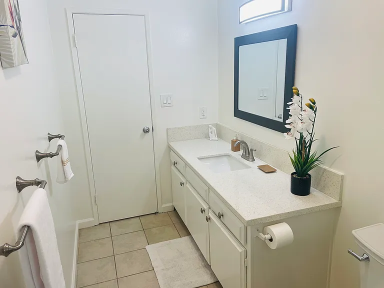 945 Main St #3 — Photo 12