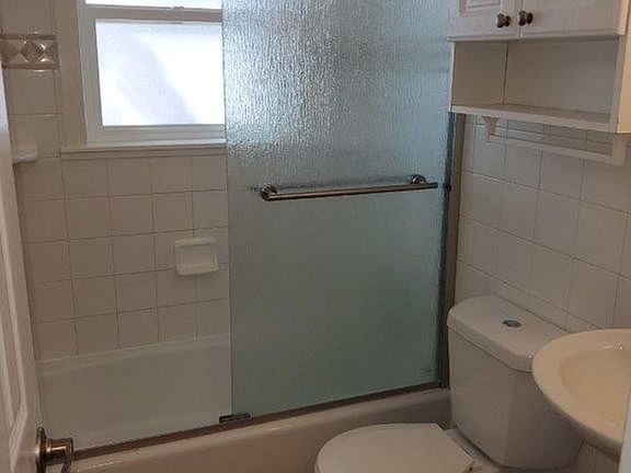 4th image of 1325-31 E Buena Ventura St #1327