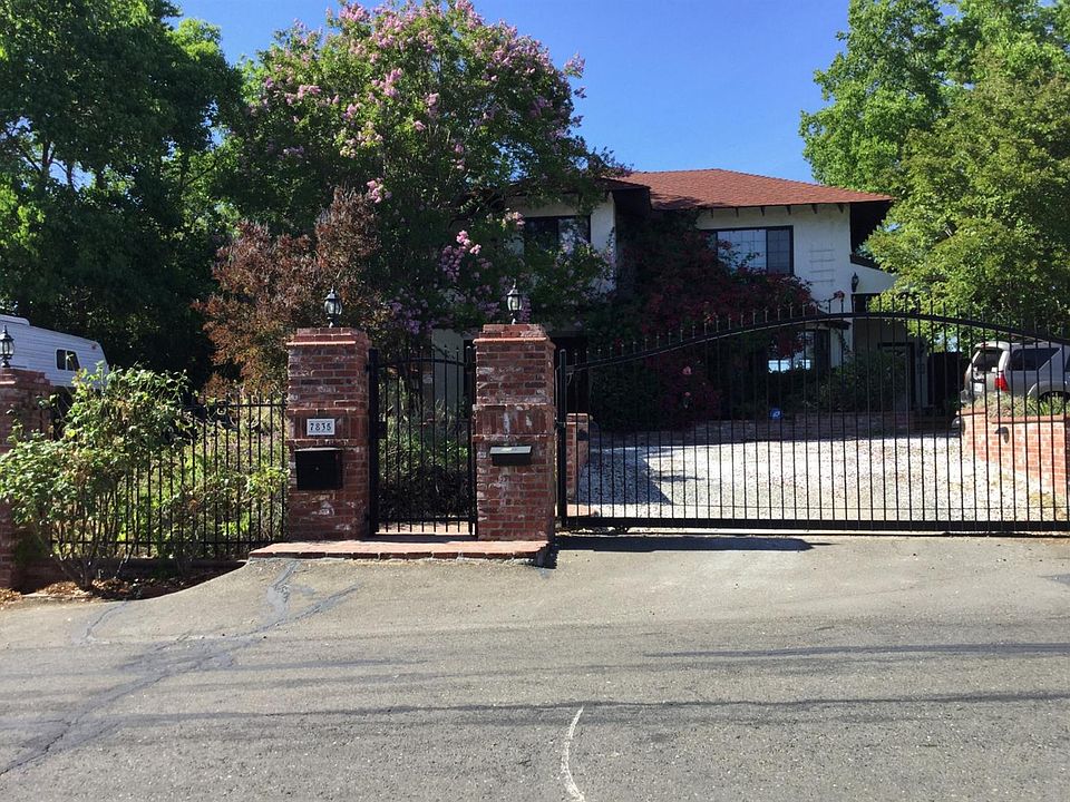 2nd image of 7835 Lemon St