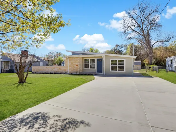 907 Hallum St, River Oaks, TX 76114