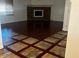 2891 Canyon Crest Dr APT 42, Riverside, CA 92507