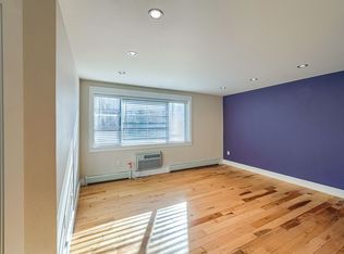 2460 W Caithness Pl APT 208, Denver, CO 80211