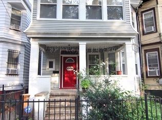 567 Summer Ave, Newark, NJ 07104