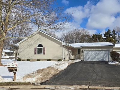 11641 Hawthorne Glen Dr, Grand Blanc, MI, 48439
