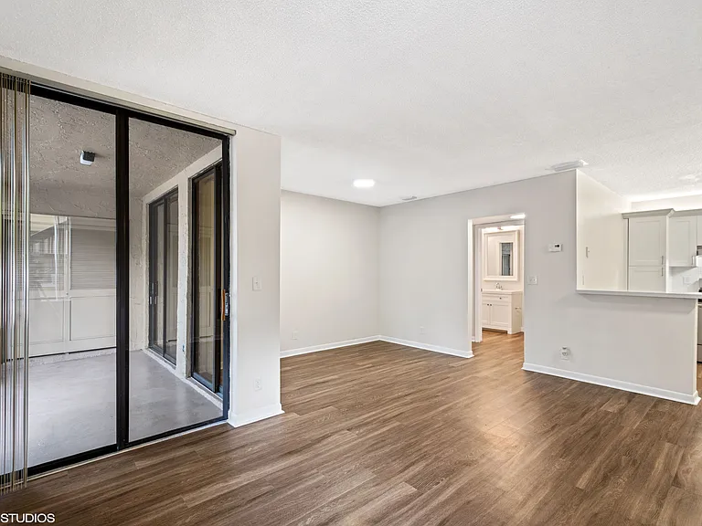 Forest Pointe — Photo 24