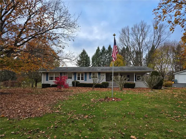 4126 Holley Byron Rd, Holley, NY 14470