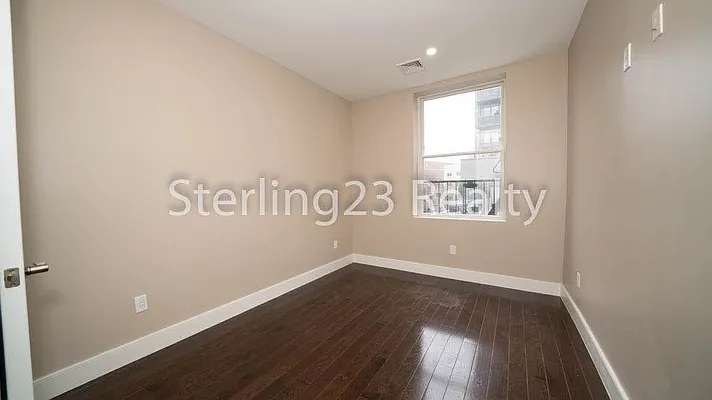 Rented by Sterling Realty Solution Inc | media 7