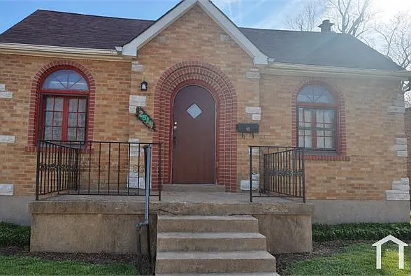 2 bed, $1,200 — Photo 1