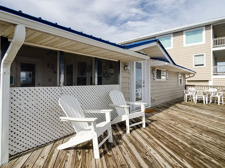 1816 Canal Dr — Photo 24