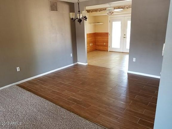 3rd image of 9530 W Willowbrook Dr