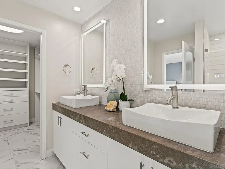 Primary Bath/Spa