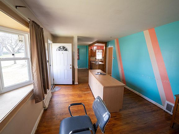2nd image of 1222 Clifton Ave