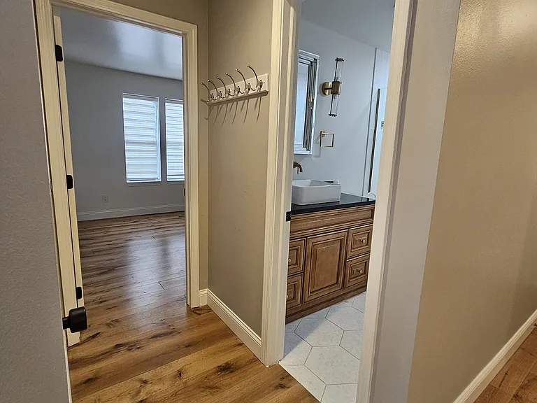 918 Harbor House Dr — Photo 14