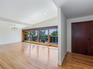 222 Notteargenta Rd, Pacific Palisades, CA 90272