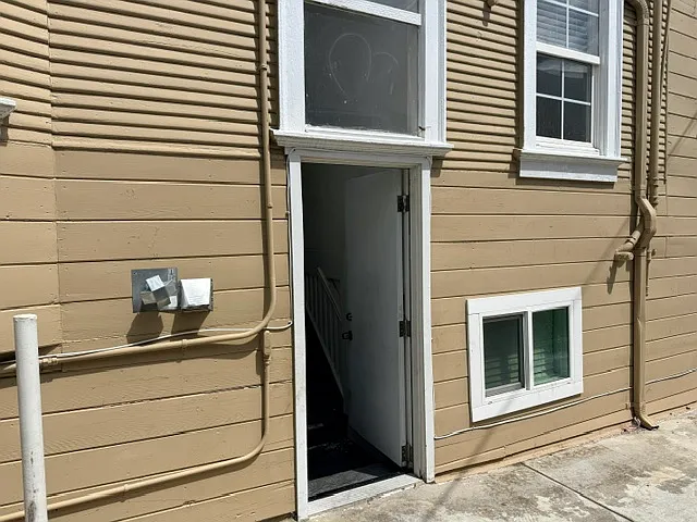 5117 Foothill Blvd #2 — Photo 9