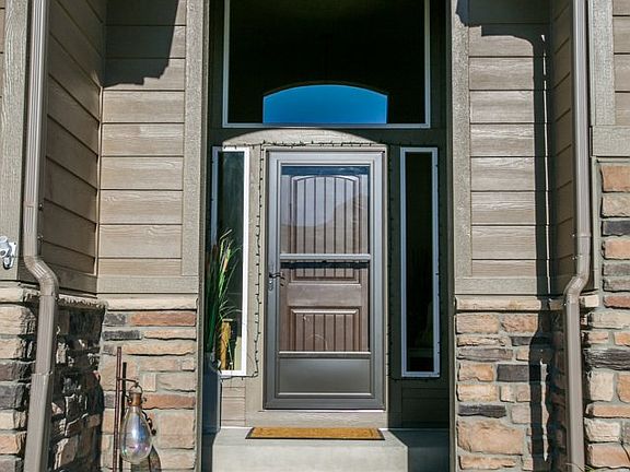 4th image of 431 Gannet Peak Dr