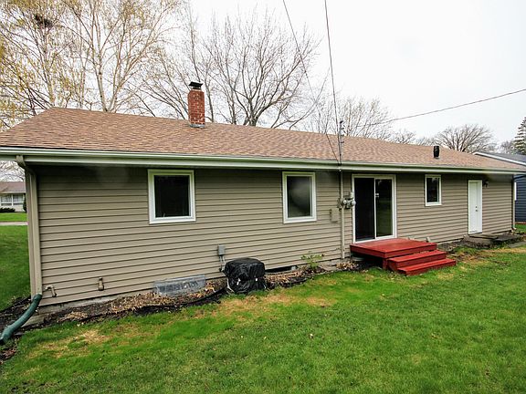 2nd image of 1021 Jefferson Pl