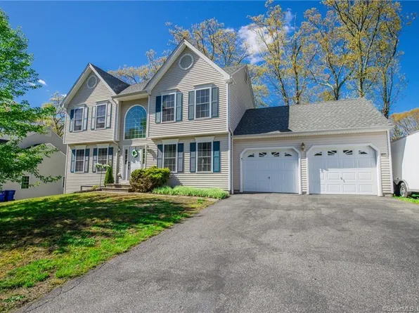 83 Tognalli Drive, Torrington, CT 06790