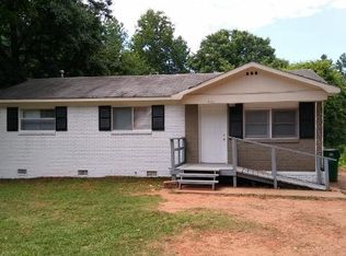 401 Echodale Dr, Charlotte, NC 28217